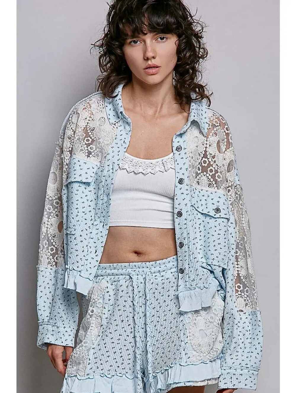 POL 2 Piece Matching Set Blue Floral Lace Shacket Top & Shorts L Boutique Boho